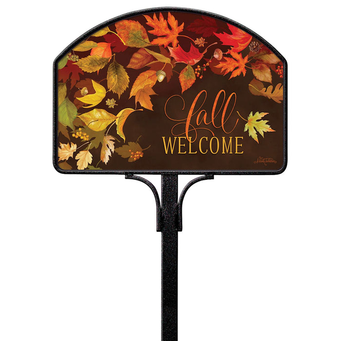 Yard DeSign - Abundant Leaves